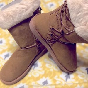 New! Women’s Snow Boots